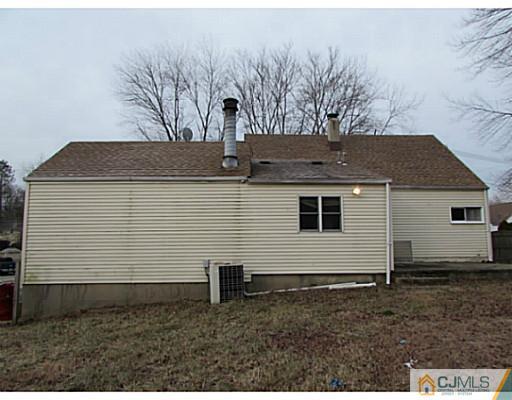 17 Meadow Road East Brunswick, NJ 08816 - Photo 3 of 21 Gallery Image 3