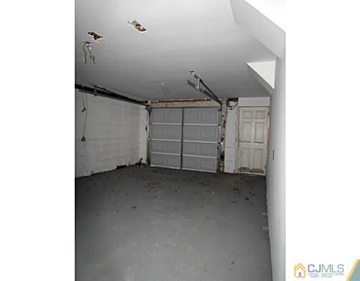 17 Meadow Road East Brunswick, NJ 08816 - Photo 21 of 21 Gallery Image 21