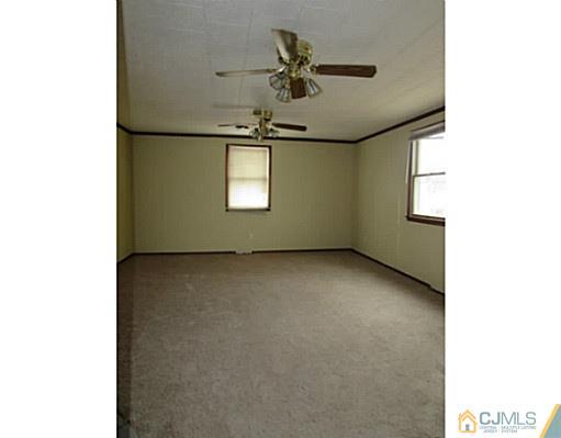 17 Meadow Road East Brunswick, NJ 08816 - Photo 8 of 21 Gallery Image 8