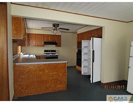 17 Meadow Road East Brunswick, NJ 08816 - Photo 10 of 21 Gallery Image 10