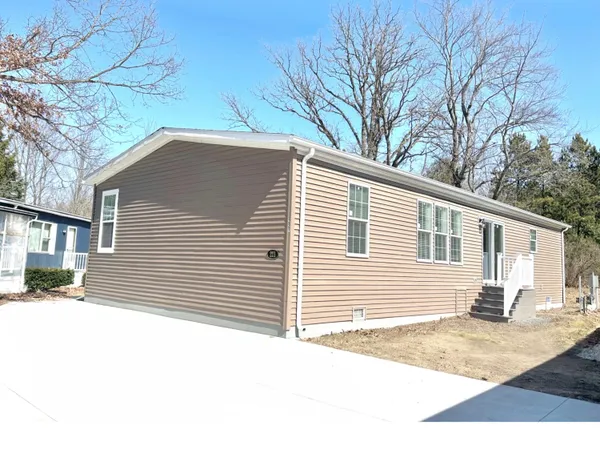 $149,900 | 221 Circle Drive, Unit 221, Sparta, MI 49345