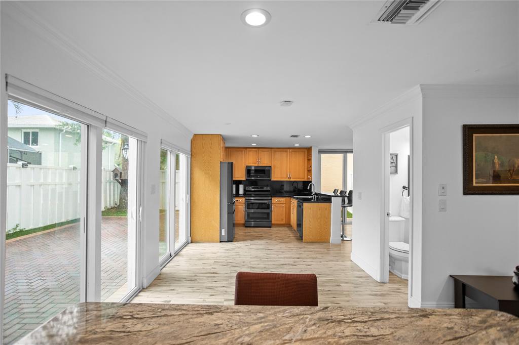 9837 Northwest 2nd Court Plantation, FL 33324 - Photo 22 of 69