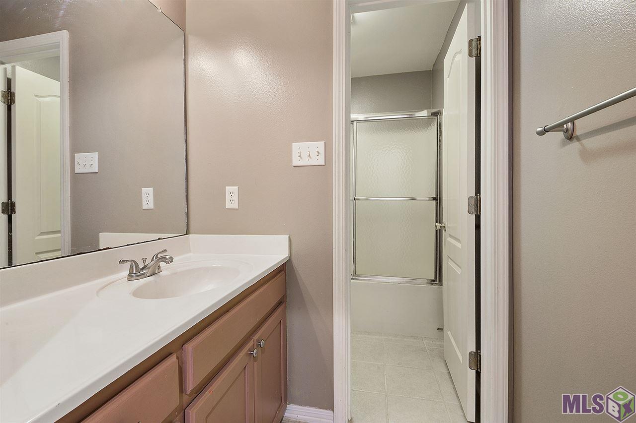 9135 Lockhart Road Denham Springs, LA 70726 - Photo 10 of 12