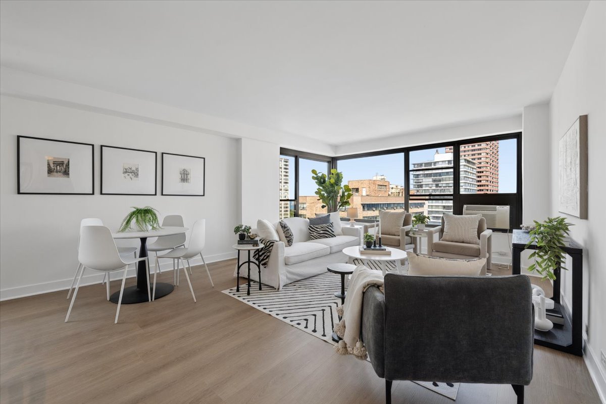 2930 North Sheridan Road, Unit 1507 Chicago, IL 60657 - Photo 5 of 34 Gallery Image 5