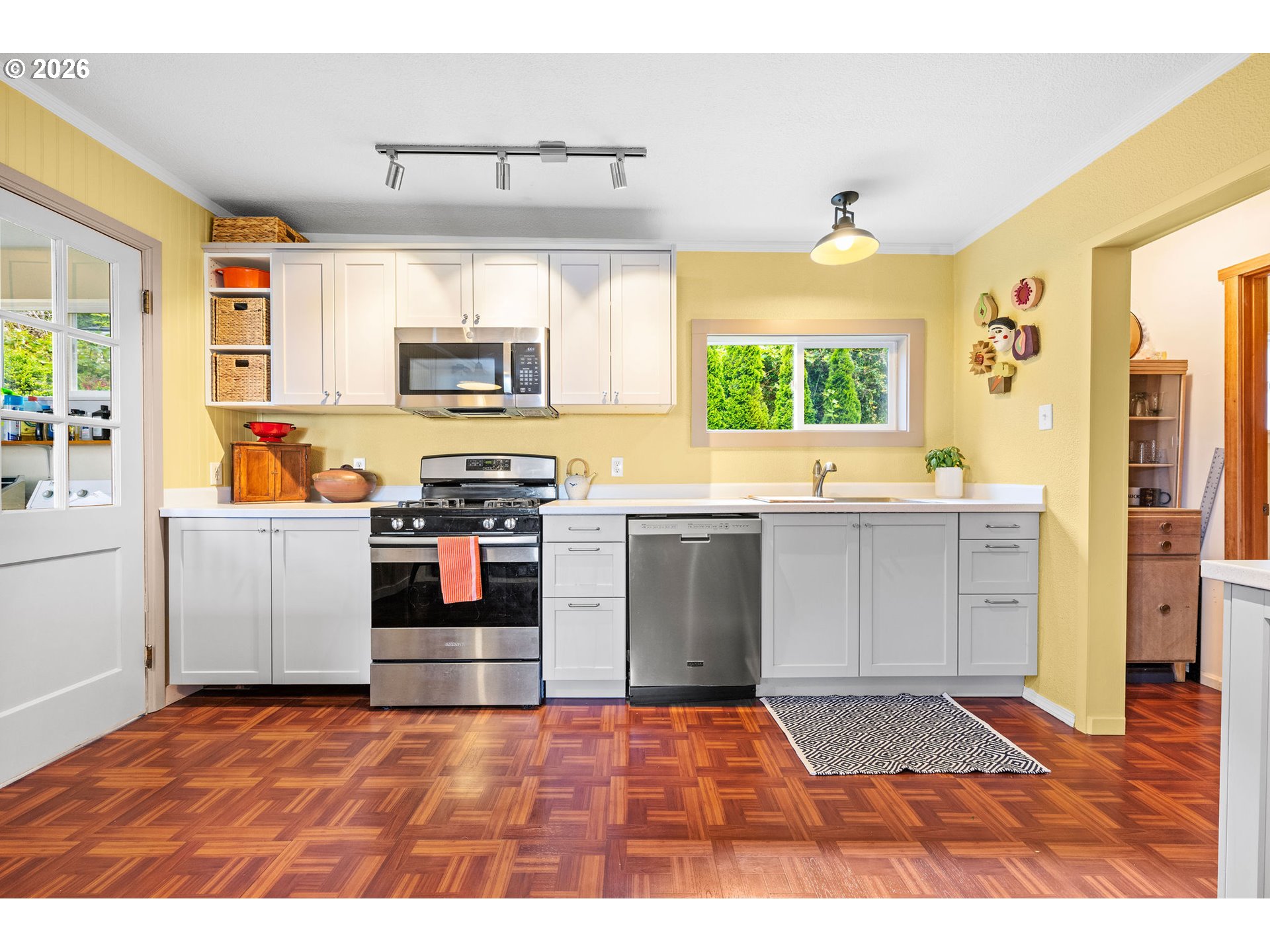 561 Rivington Street Astoria, OR 97103 - Photo 11 of 46