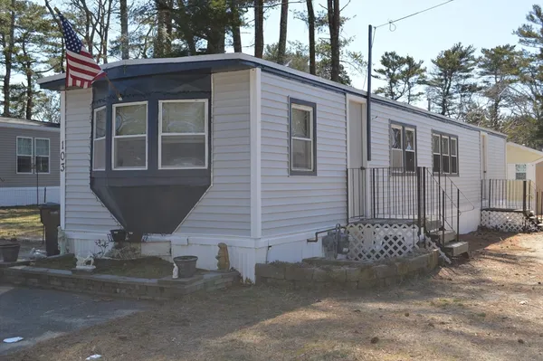 $159,900 | 103 Kimberly Court, Wareham, MA 02571