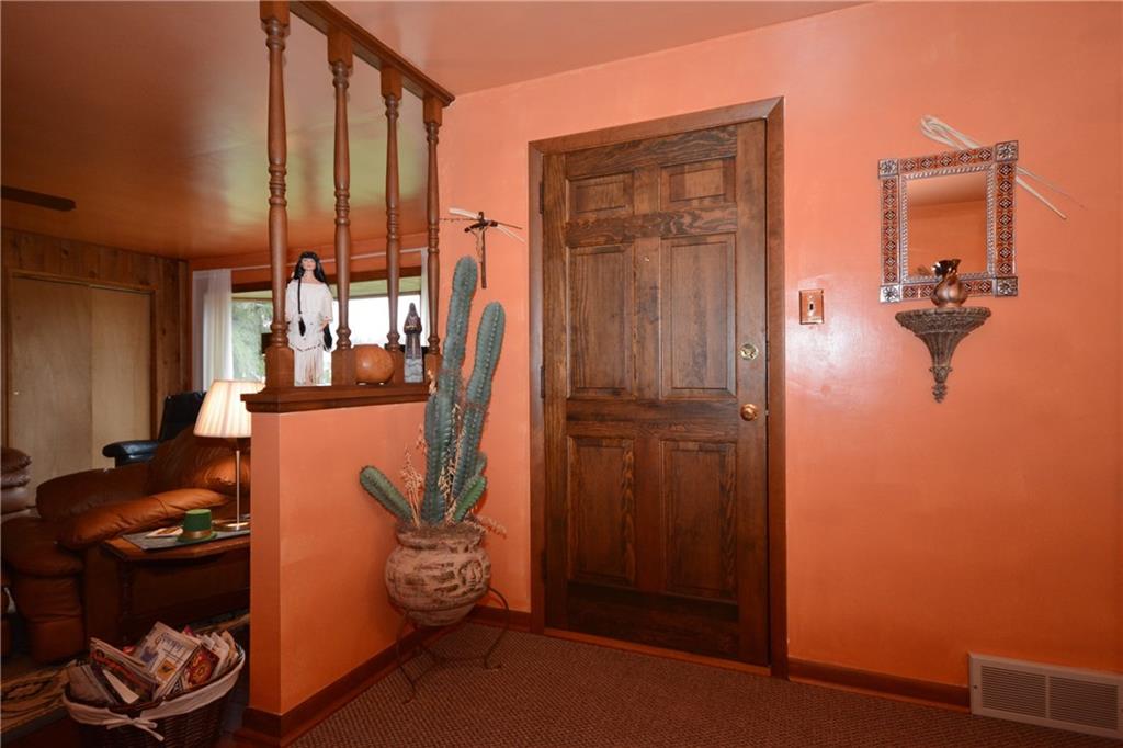 219 Howard Road Economy, PA 15143 - Photo 4 of 25 Entry