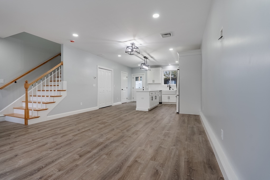 215 Earle Street, Unit 1 Fall River, MA 02723 - Photo 5 of 27