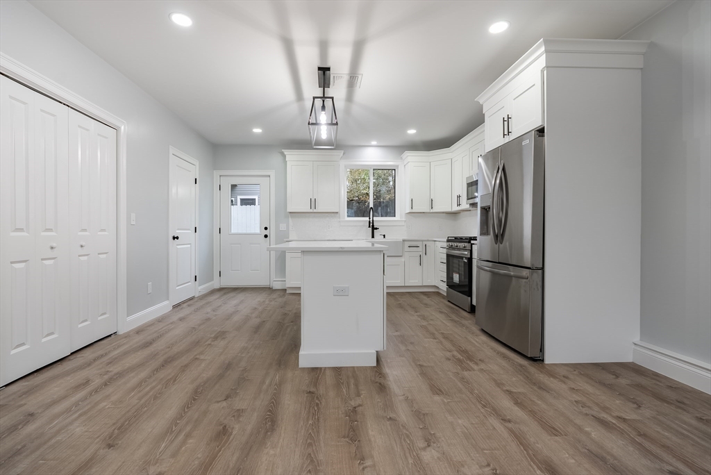 215 Earle Street, Unit 1 Fall River, MA 02723 - Photo 6 of 27