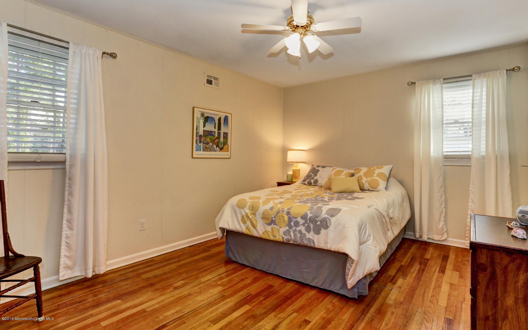 20 Wallace Road Middletown, NJ 07748 - Photo 18 of 31 Bedroom 3