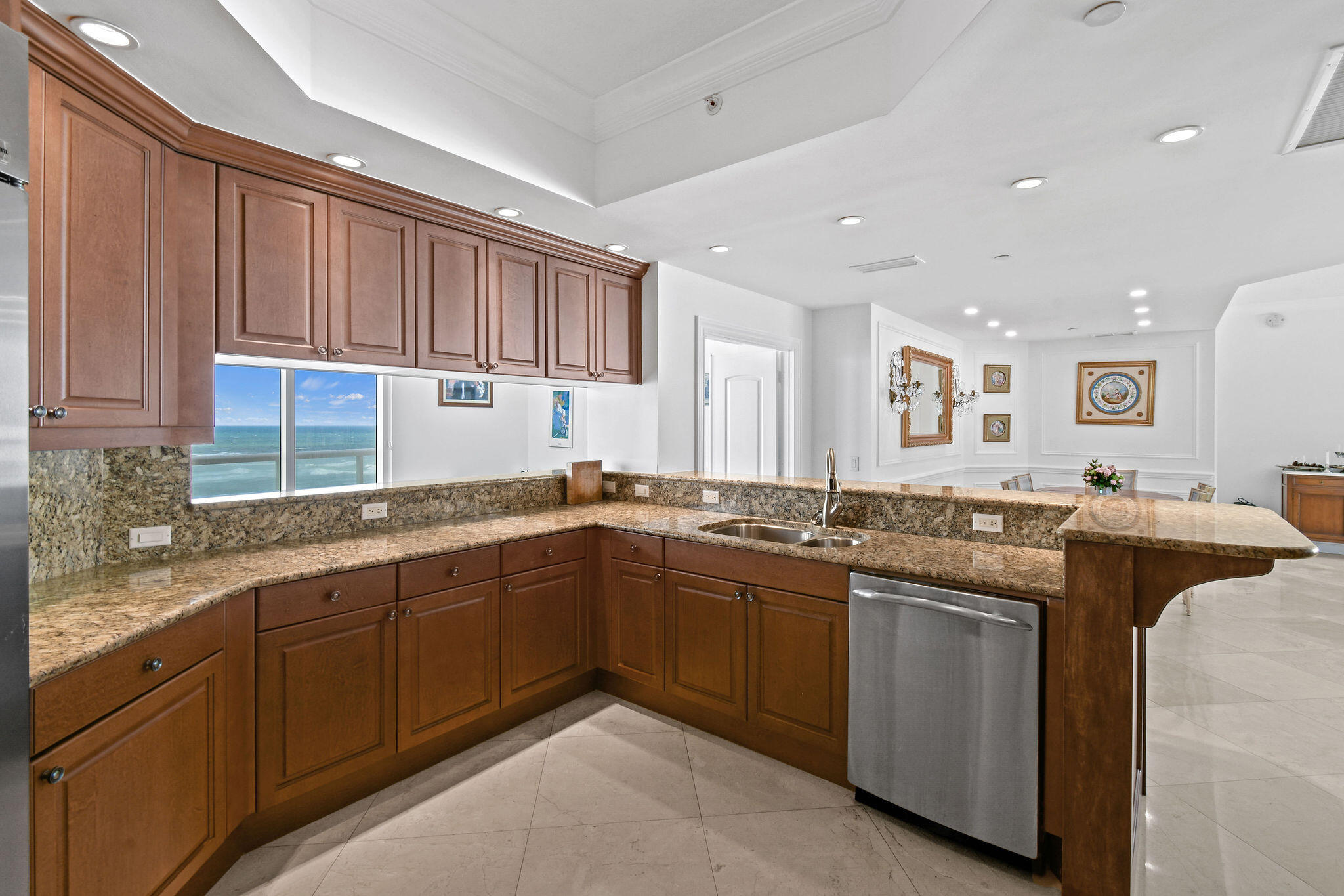 4600 North Ocean Drive, Unit 902 Singer Island, FL 33404 - Photo 19 of 79 *
