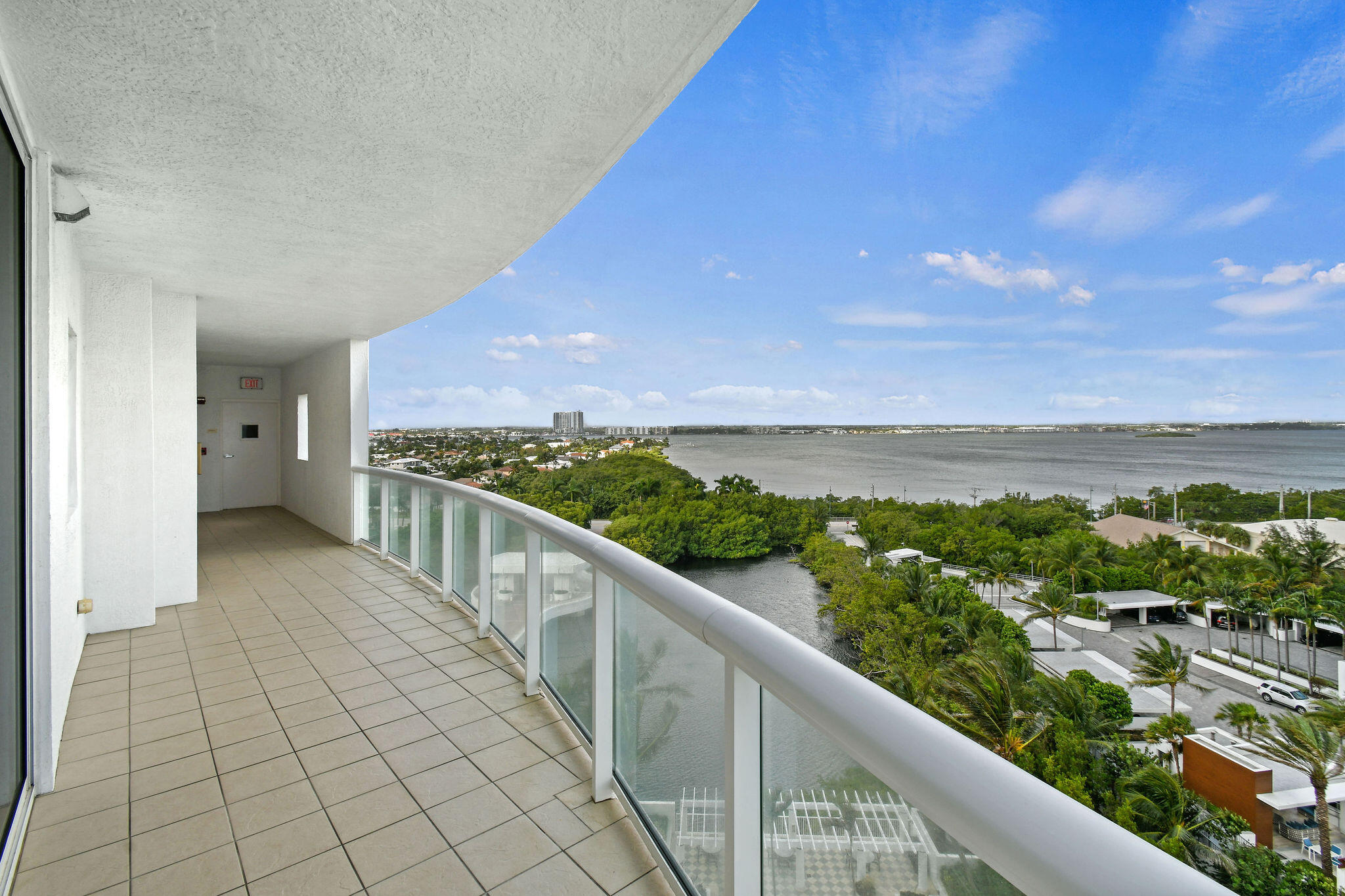 4600 North Ocean Drive, Unit 902 Singer Island, FL 33404 - Photo 30 of 79 Balcony facing Sunsets