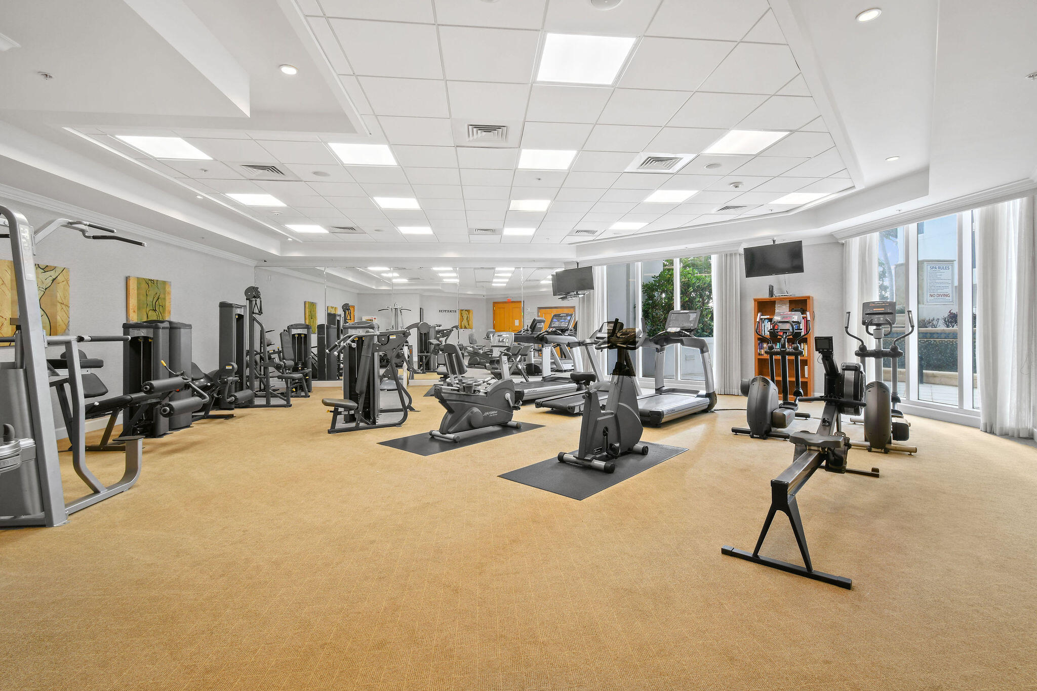 4600 North Ocean Drive, Unit 902 Singer Island, FL 33404 - Photo 75 of 79 a view of a room with gym equipment