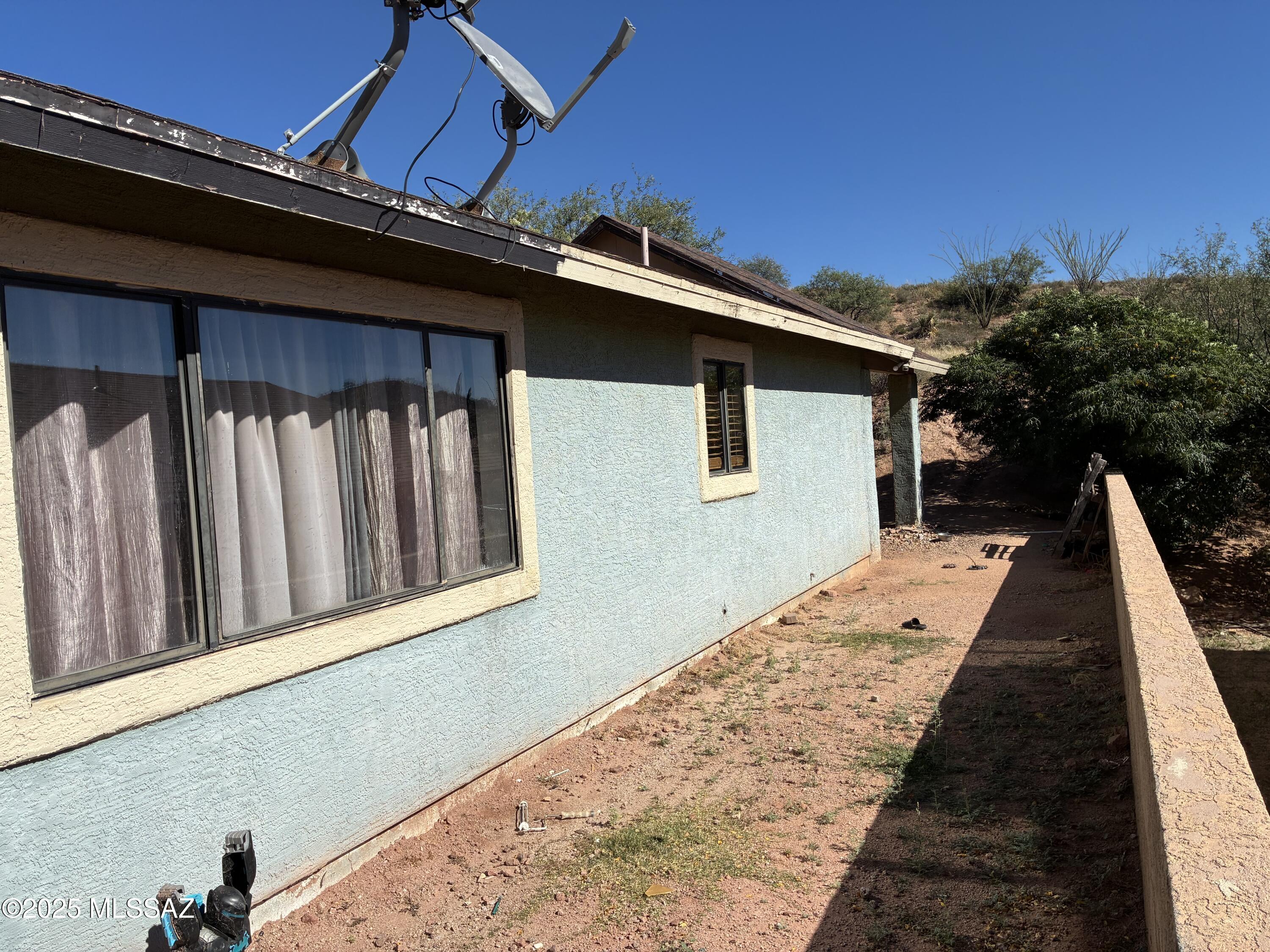 2252 Escuela View Nogales, AZ 85621 - Photo 4 of 29 Gallery Image 4