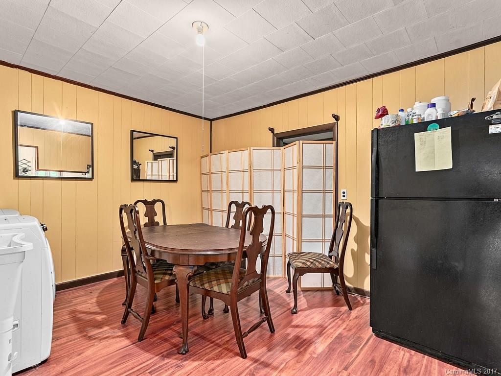 815 Case Cove Road Candler, NC 28715 - Photo 3 of 11