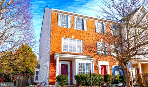 $2,990 | 8853 Stable Forest Place, Bristow, VA 20136