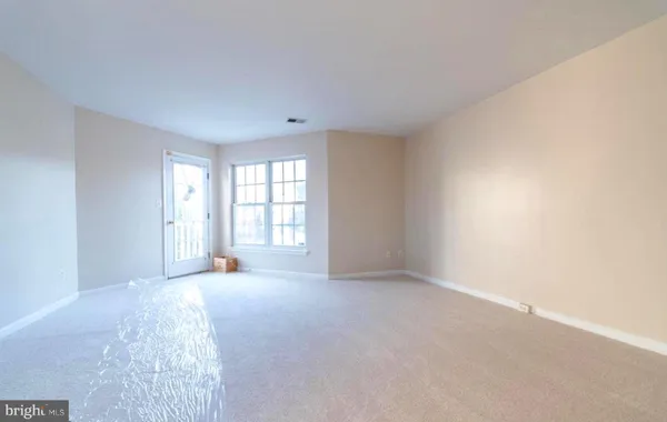 $2,990 | 8853 Stable Forest Place, Bristow, VA 20136