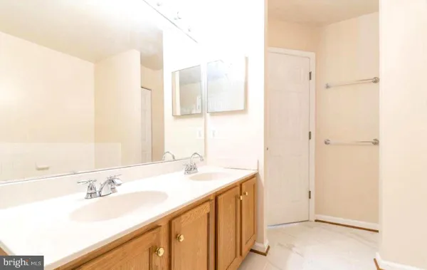 $2,990 | 8853 Stable Forest Place, Bristow, VA 20136