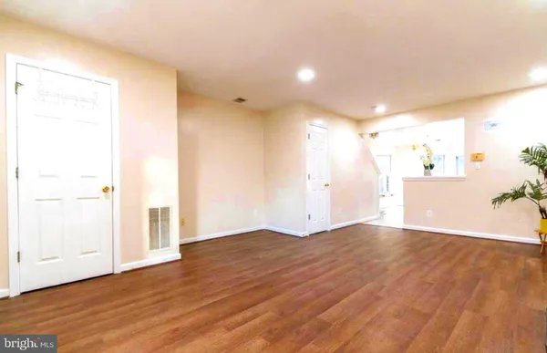 $2,990 | 8853 Stable Forest Place, Bristow, VA 20136