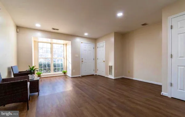 $2,990 | 8853 Stable Forest Place, Bristow, VA 20136