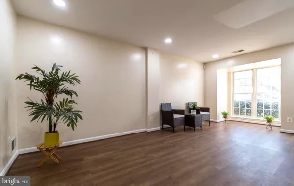 $2,990 | 8853 Stable Forest Place, Bristow, VA 20136