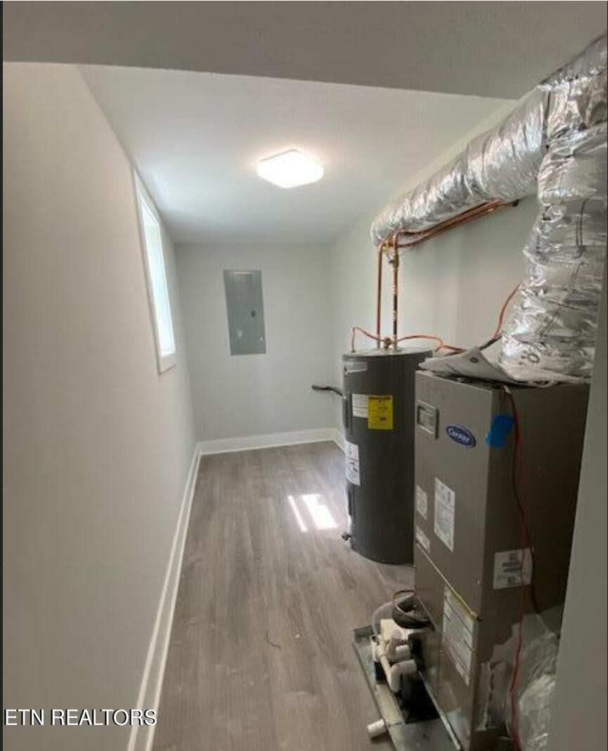 7120 Bonair Road Knoxville, TN 37918 - Photo 27 of 29 a kitchen with a refrigerator and a stove