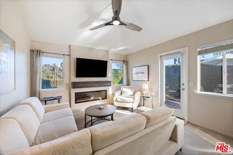 $895,000 | 25968 Aosta Court, Valencia, CA 91355