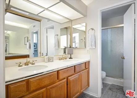 $895,000 | 25968 Aosta Court, Valencia, CA 91355