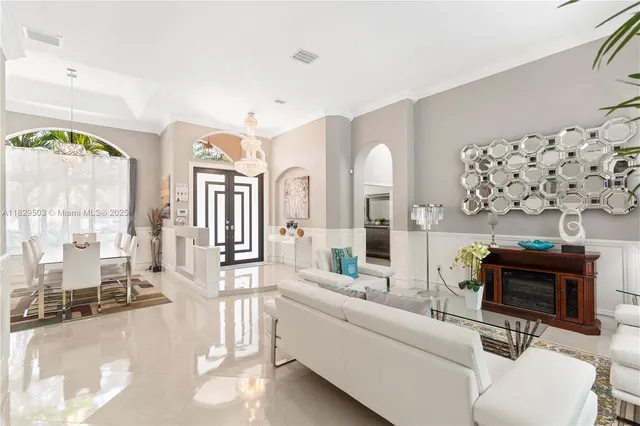 $8,500 | 16601 Southwest 87th Court, Unit 16601, Palmetto Bay, FL 33157