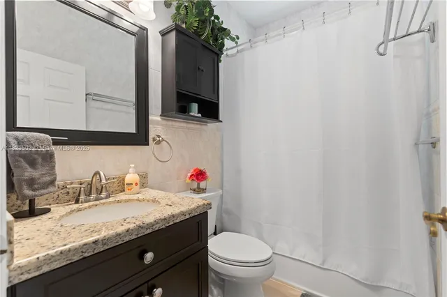 $8,500 | 16601 Southwest 87th Court, Unit 16601, Palmetto Bay, FL 33157