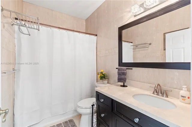 $8,500 | 16601 Southwest 87th Court, Unit 16601, Palmetto Bay, FL 33157