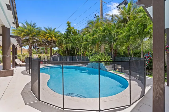 $8,500 | 16601 Southwest 87th Court, Unit 16601, Palmetto Bay, FL 33157