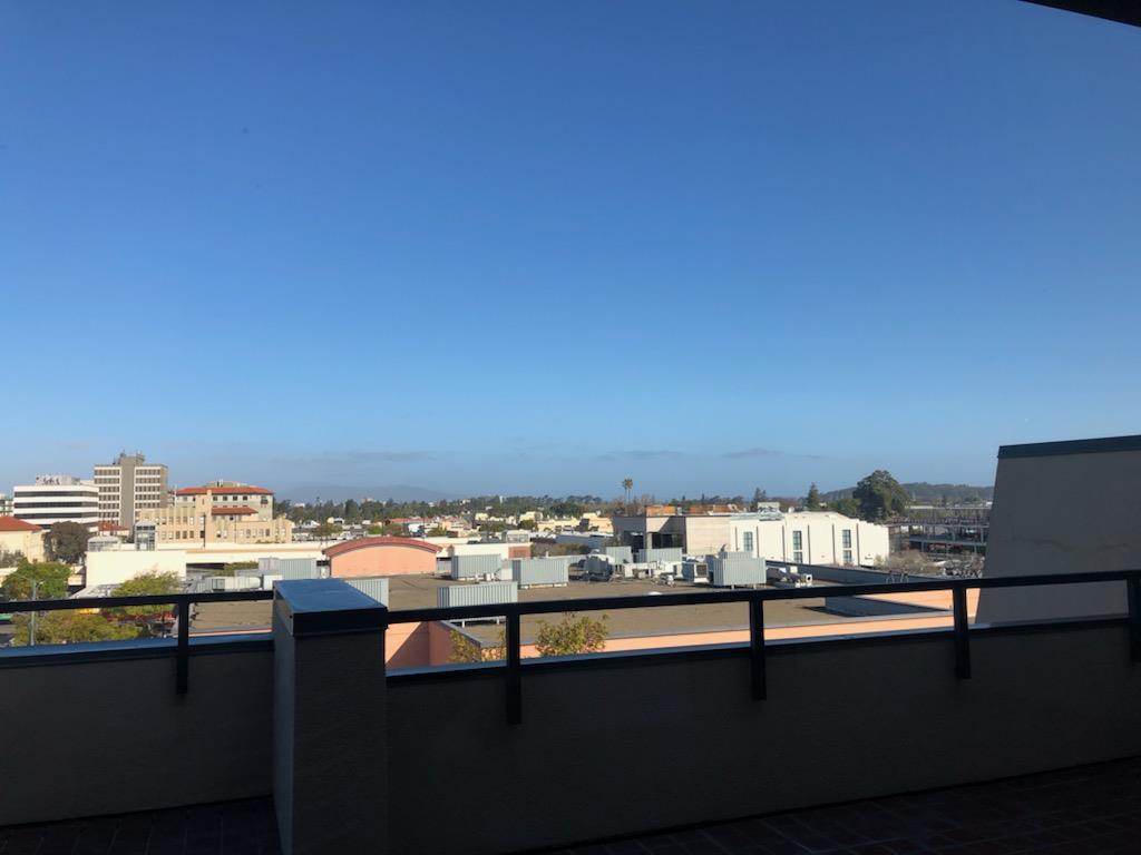 555 Laurel Avenue, Unit 610 San Mateo, CA 94401 - Photo 9 of 14 a view of a balcony with an outdoor space