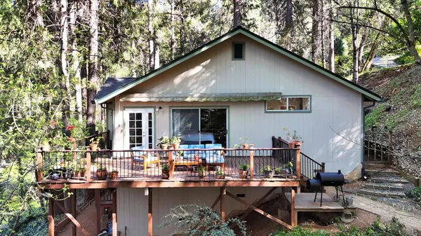 $579,000 | 10901 Footwall Drive, Grass Valley, CA 95945