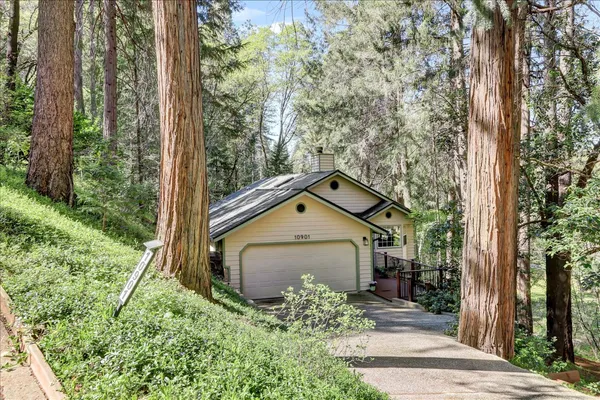 $579,000 | 10901 Footwall Drive, Grass Valley, CA 95945