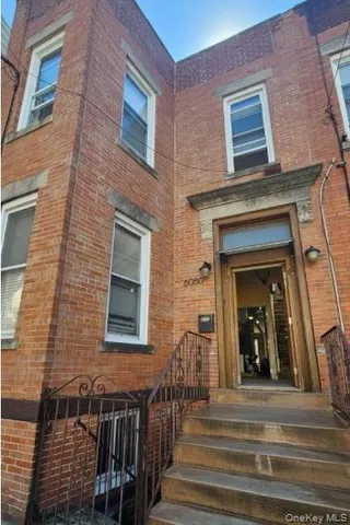 $3,650 | 60-80 54th Place | Maspeth