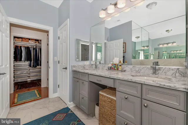 a view of a hallway with entryway