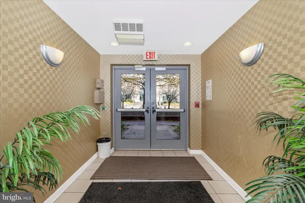 $725,000 | 35 East All Saints Street, Unit 306, Frederick, MD 21701