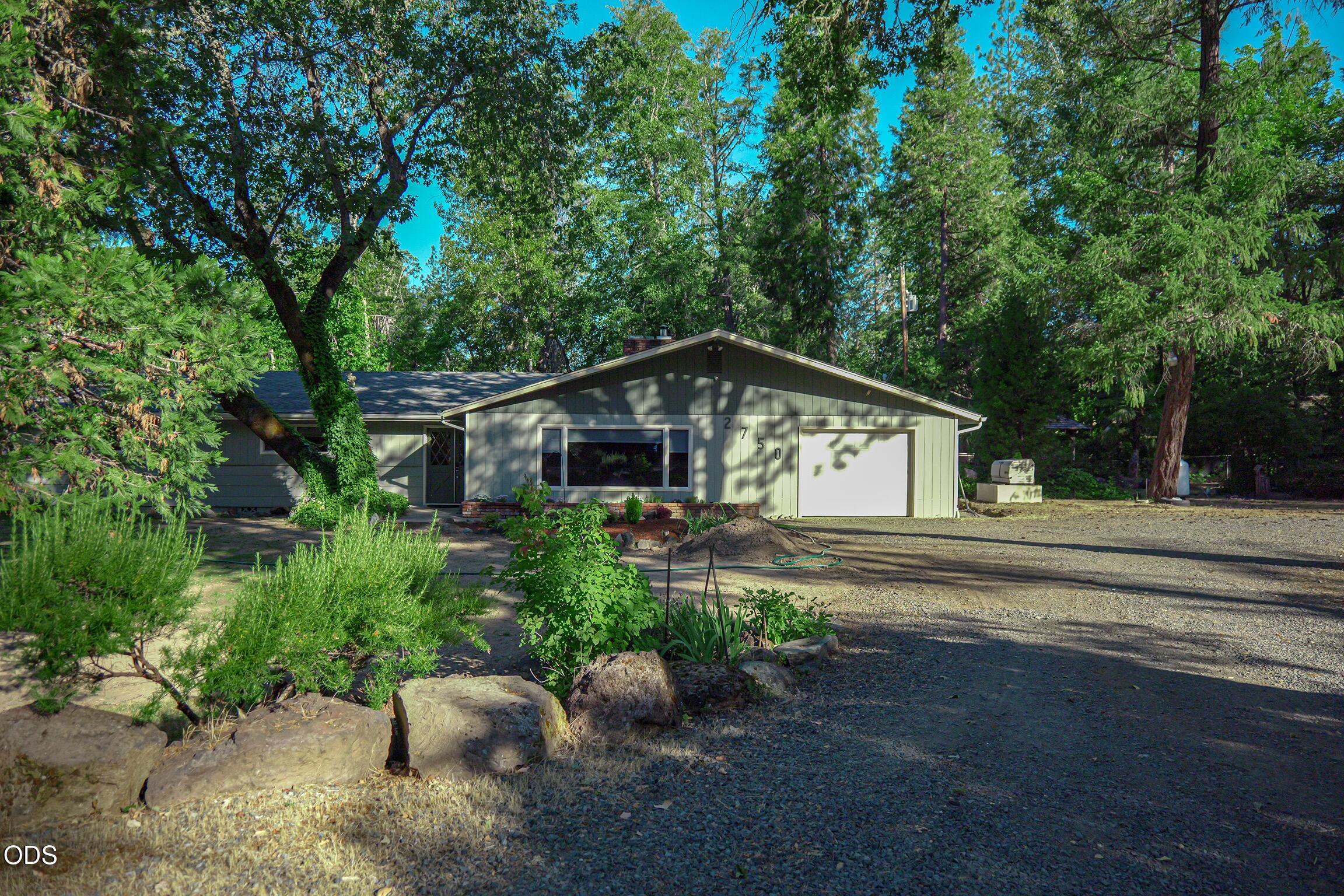 2750 Granite Hill Road Grants Pass, OR 97526 - Photo 42 of 47