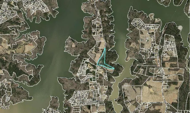 a view of roof with sitting area