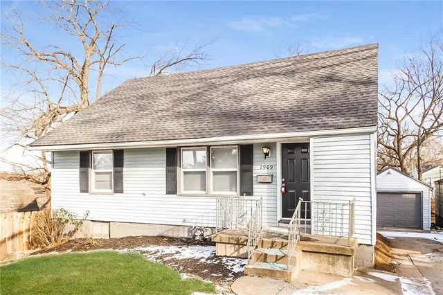 $1,755 | 7909 Garfield Avenue, Kansas City, MO 64132