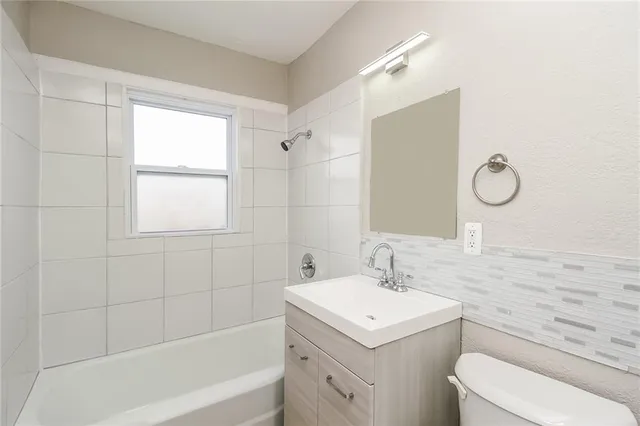 $1,755 | 7909 Garfield Avenue, Kansas City, MO 64132