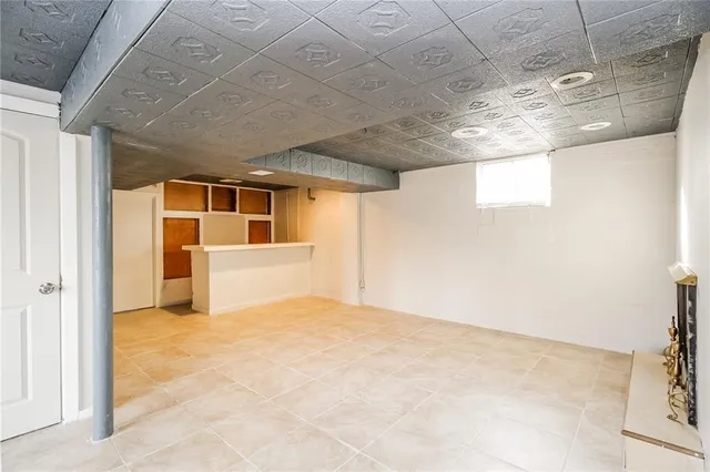 $1,755 | 7909 Garfield Avenue, Kansas City, MO 64132