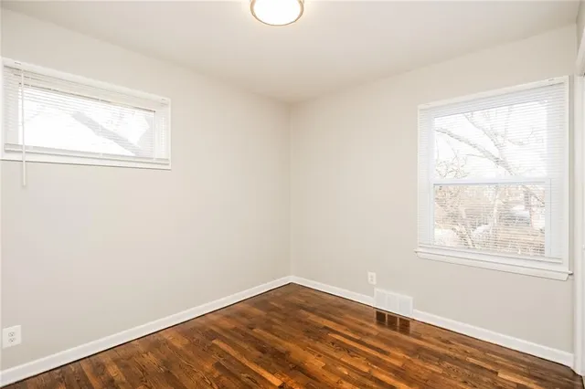 $1,755 | 7909 Garfield Avenue, Kansas City, MO 64132