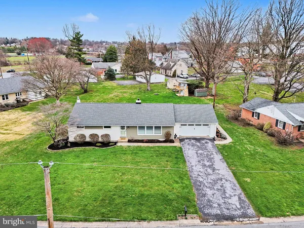 $399,000 | 247 Froelich Avenue, Mountville, PA 17554