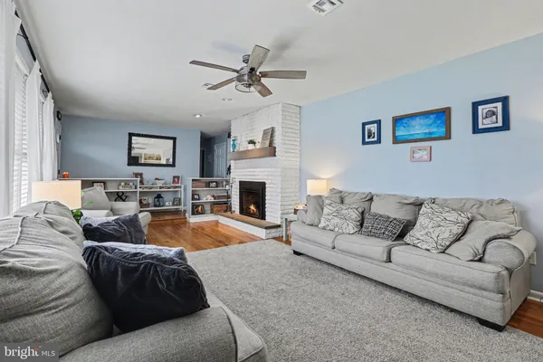 $399,000 | 247 Froelich Avenue, Mountville, PA 17554