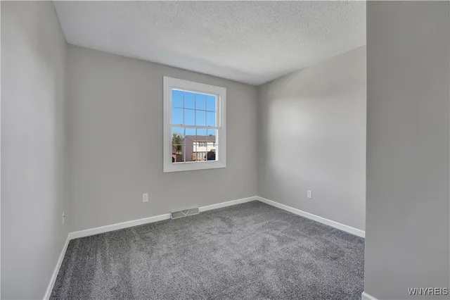 $2,150 | 93 Jessica Lane, Unit 1, Cheektowaga, NY 14043