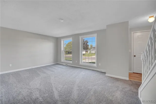 $2,150 | 93 Jessica Lane, Unit 1, Cheektowaga, NY 14043