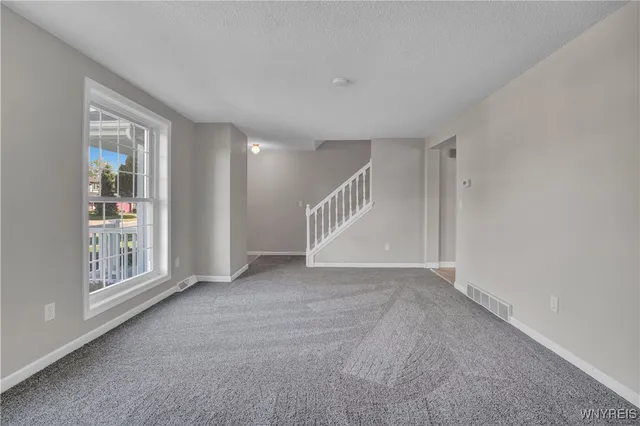 $2,150 | 93 Jessica Lane, Unit 1, Cheektowaga, NY 14043