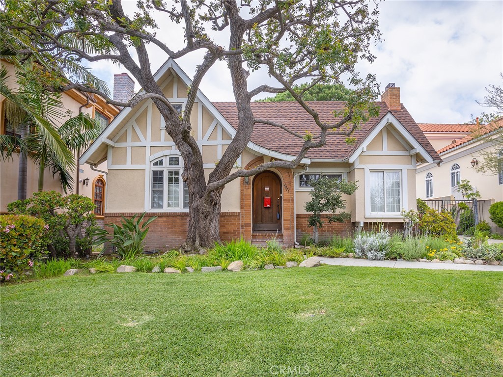 1071 East Tujunga Ave  